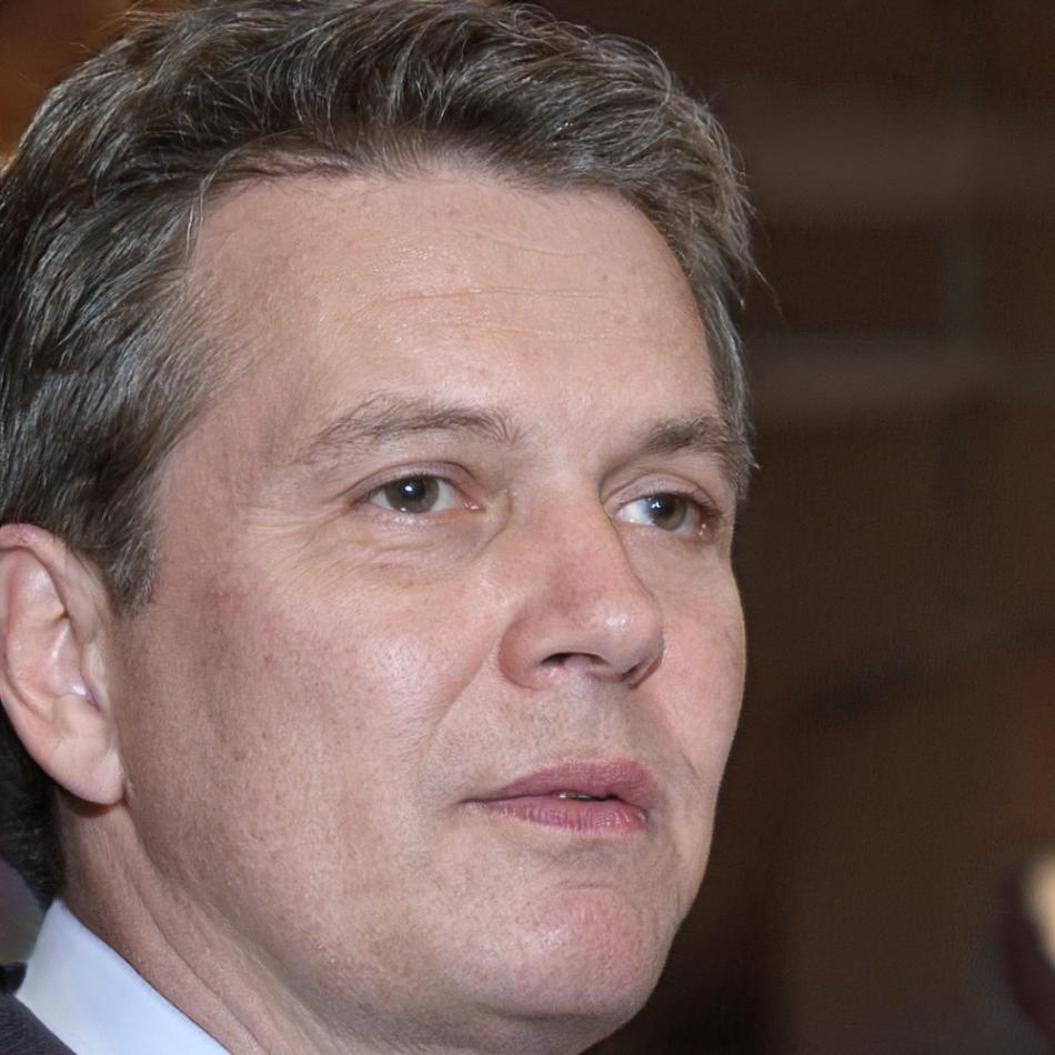 Portret absolwenta programu Krzysztofa Nowakowskiego